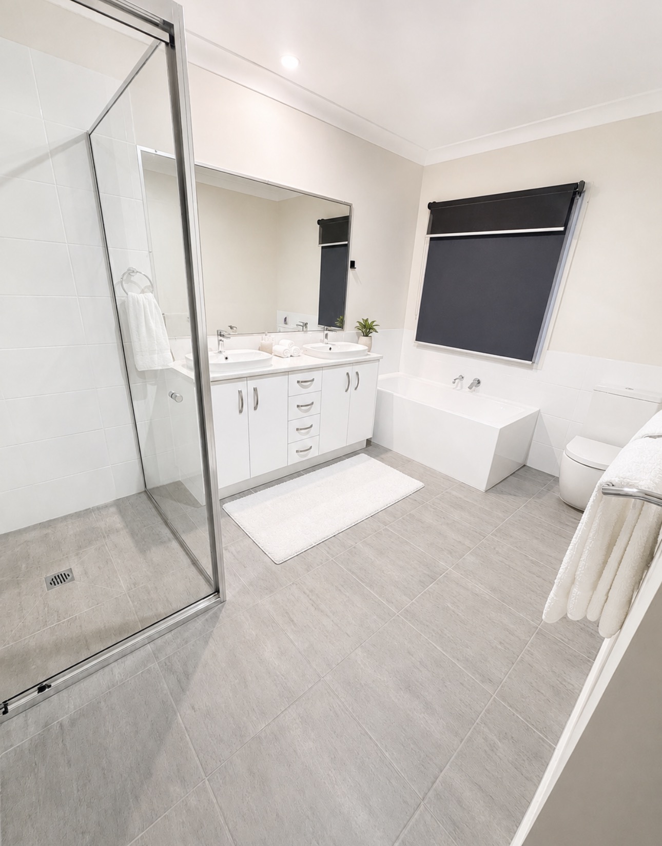 Bathroom at Kalbar Duplex